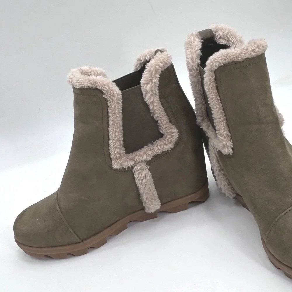 Sugar Haylei Hidden Heel Fur Trim Ankle Booties Olive Green Apres Ski Nordic